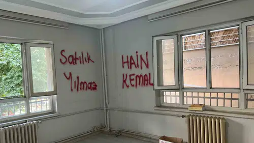 Batman CHP İl Başkanlığı binasında hasar tespit edildi