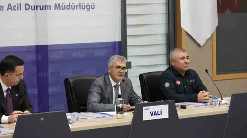 Bingöl Valisi Çelikten deprem riski için kaçak yapı uyarısı