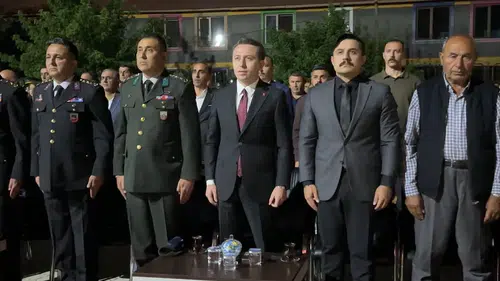 Yüksekova halkı 15 Temmuz demokrasi zaferini törenlerle andı