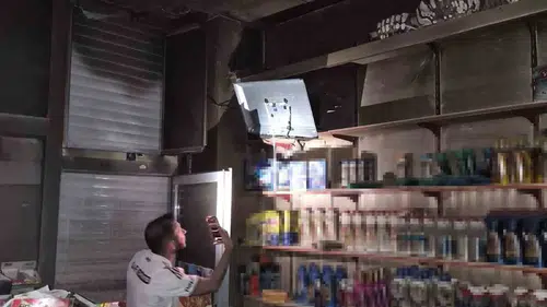 Van Erciş'te bir dükkanda çıkan yangın korkulu anlar yaşattı