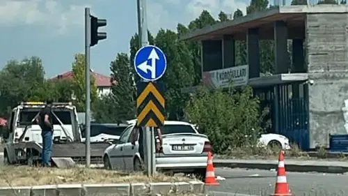 Muş Bulanık yolunda motosiklet ve otomobil çarpıştı