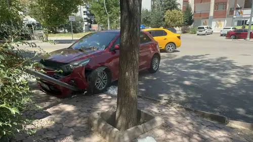 Elazığ merkezde iki aracın karıştığı trafik kazasında altı kişi yaralandı