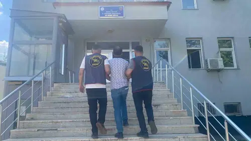 Bingöl jandarmasından aranan şahıslara yönelik geniş kapsamlı operasyon