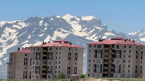 Hakkari Cilo Dağı zirvelerinde dört mevsim boyunca kış yaşanıyor