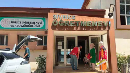 Elazığlılar sosyal hizmete ulaşmak için artık ayağına gelen aracı bekliyor