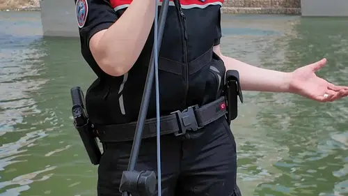 Hasankeyf in tarihi sokaklarında polislerden müzik ziyafeti