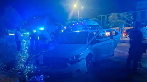 Bingöl Elazığ yolunda otomobiller çarpıştı