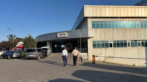 Karlıova köyünde husumetli ailelerin silahlı kavgasında dokuz kişi yaralandı