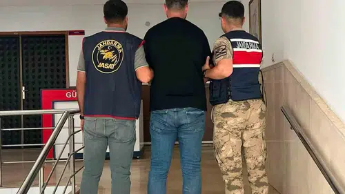 Şanlıurfa jandarmasından aranan dolandırıcıya operasyon