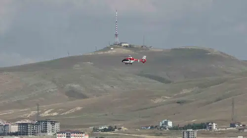 Van'da yaşlı hasta için hava ambulansı seferberliği