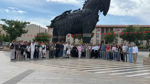 Ağrılı gençler tarih yolculuğunda Çanakkale ve Ankara duraklarını ziyaret ediyor