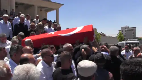 Şirvan Belediye Başkanı Necat Cellek toprağa verildi