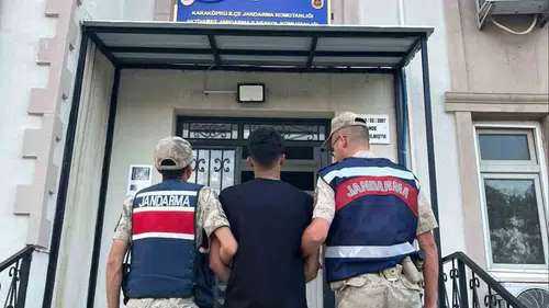 Karaköprü ilçesinde aranan hırsızlık hükümlüsü jandarma operasyonuyla yakalandı
