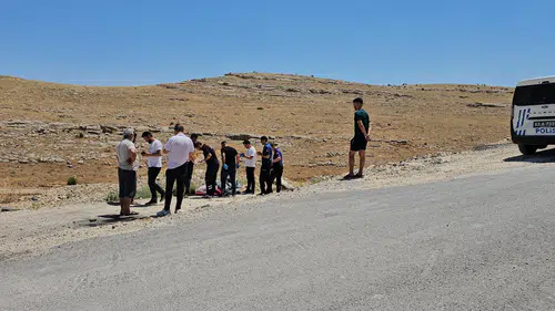 Şanlıurfa arazisinde battaniyeye sarılı halde yabancı uyruklu bir kişinin cansız bedeni bulundu