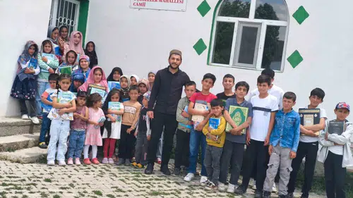 Çaldıranlı çocuklar yaz dönemi Kur'an kurslarında eğitime başladı