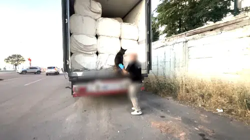 Batman girişinde pamuk yüklü TIR'larda 122 kilo uyuşturucu ele geçirildi