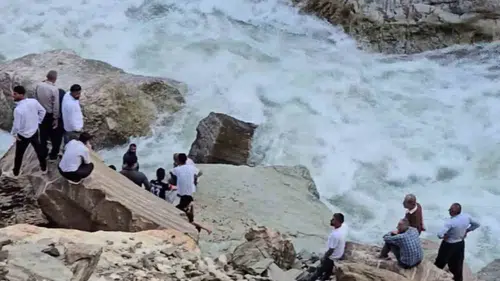 Şırnak’ta piknik yaparken Habur Çayı’nın sularına kapılan 27 yaşındaki genç kayboldu