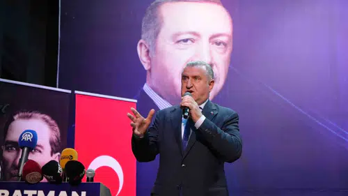 Bakan Bak Batman gençliği için yeni spor tesisleri müjdeledi