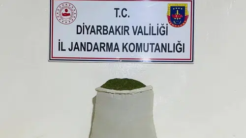 Diyarbakır genelinde düzenlenen uyuşturucu operasyonlarında 35 kişi yakalandı