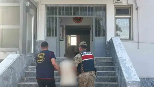Birecik ilçesinde aranan hırsızlık hükümlüsü operasyonla gözaltına alındı