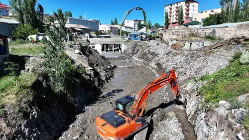 Ağrı taşkın riskine karşı yeni önlemlerle korunuyor