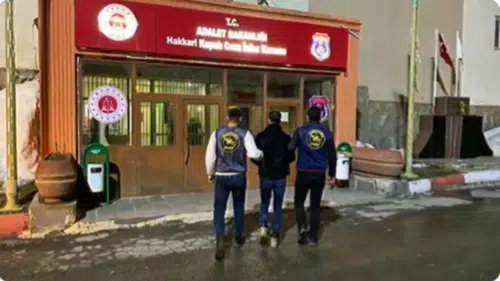Hakkari Jandarması aranan 82 suçluyu operasyonlarla yakalayarak cezaevine gönderdi