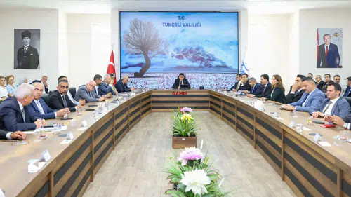 Tunceli yatırımlarında 15 milyar liralık bütçe ve 117 proje masaya yatırıldı