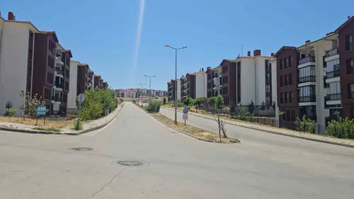 Elazığ halkı aşırı sıcaklar nedeniyle evlerine kapandı