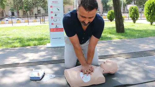Diyarbakır sokaklarına yerleştirilen yeni cihazlar ani kalp durmalarına müdahale edecek