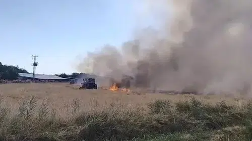 Elazığ Akçakiraz bölgesindeki boş arazide yangın paniği yaşandı