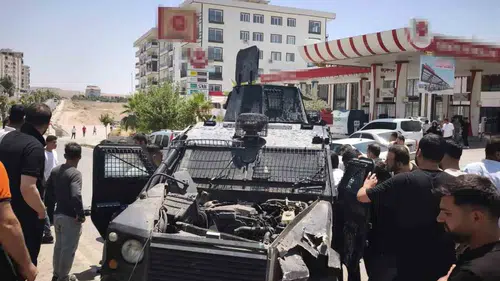 Cizre ilçesindeki trafik kazasında iki polis memuru yaralandı