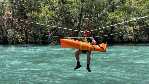Tunceli jandarma ekipleri Munzur Çayı üzerinde zorlu kurtarma senaryosu çalıştı