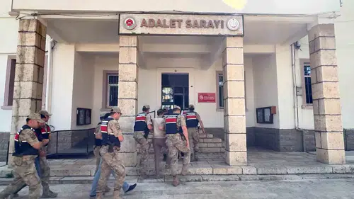 Yatırım vaadiyle milyonlarca lira toplayan siber çete çökertildi