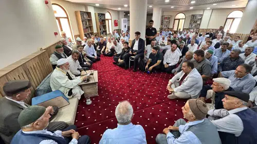 Bitlisli iki aile Siirtte düzenlenen törenle husumeti bitirdi