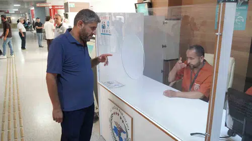 Van Eğitim ve Araştırma Hastanesi işaret dili bilen ekibiyle hizmet veriyor