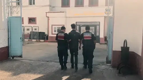 Batman'da otoparktan motosiklet çalan küçük hırsız yakayı ele verdi