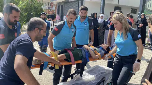 Elazığ'da otomobille çarpışan bisikletteki 3 çocuk yaralandı