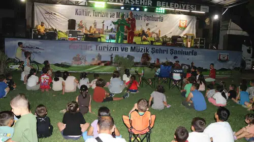Karaköprü Mesire Alanında Urfa Türküleriyle Renkli Bir Akşam Yaşandı