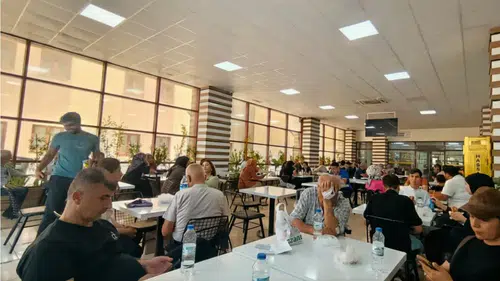 Diyarbakır’da hastane çilesi: Kavurucu sıcakta klimalar sustu, vatandaş isyan bayrağını açtı