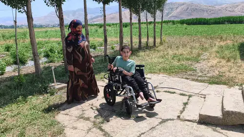 Muşlu Yusuf hayırseverlerin desteğiyle akülü sandalyesine kavuştu