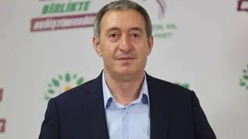 Sahalarda beklenen barış rüzgarı: Bakırhan’dan Amedspor-Erzurumspor maçı için kardeşlik mesajı