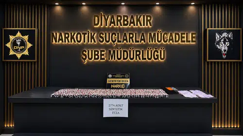 Bağlar ilçesinde düzenlenen narkotik operasyonunda çok sayıda sentetik uyuşturucu bulundu
