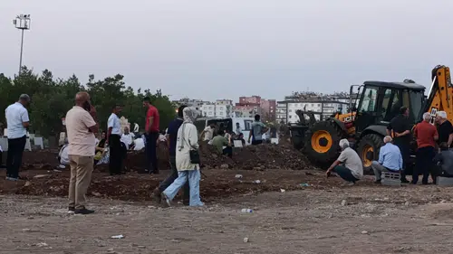 Diyarbakır Lice yolunda düğün yolcusu minibüs devrildi 7 can kaybı var
