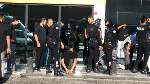 Şanlıurfa Otogarında Taşlı Sopalı Kavga Çıktı