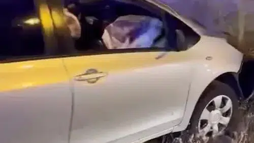 Elazığ kara yolunda gece saatlerinde iki otomobil çarpıştı