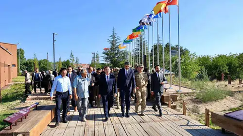 Malazgirt Zaferi hazırlıkları için Ahlat’ta güvenlik zirvesi toplandı