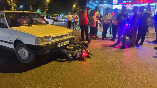Birecik'te otomobil ve motosikletin karıştığı trafik kazasında bir kişi yaralandı