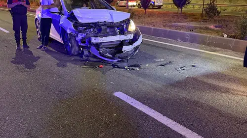 Gercüş yolunda iki otomobilin karıştığı trafik kazasında 12 kişi yaralandı