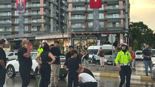 Elazığ'da karşıdan karşıya geçerken otomobilin çarptığı yaya hastaneye kaldırıldı
