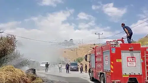 Hakkari’de samanlıkta çıkan yangın kışlık hazırlıkları küle çevirdi